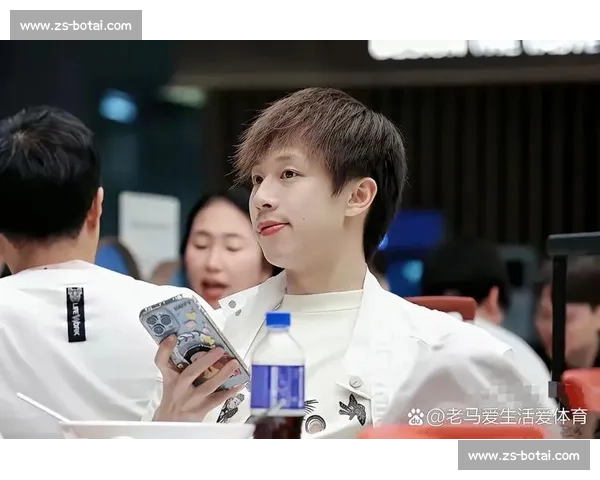 林高远与时尚才女合影引热议 工作室澄清:仅是跨界合作 林高远与时尚才女合影引热议 工作室澄清:仅是跨界合作